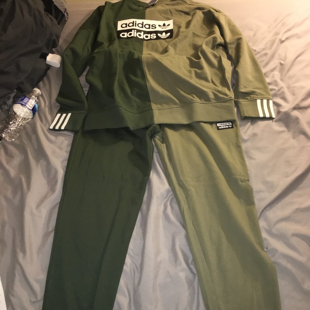 Adidas women sweatsuit shirt and pants Both Large